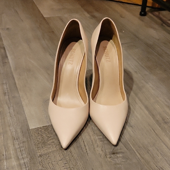 SCHUTZ Shoes - SCHUTZ Women's Elegant Cream Heels (Worn Once!)